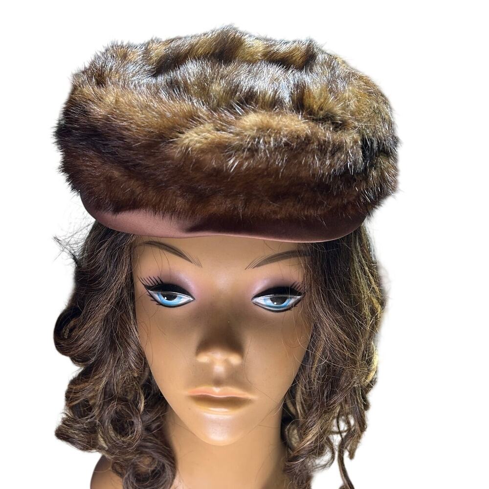 Lori Dallas 1940-1960 Vintage brown mink fur pillbox hat